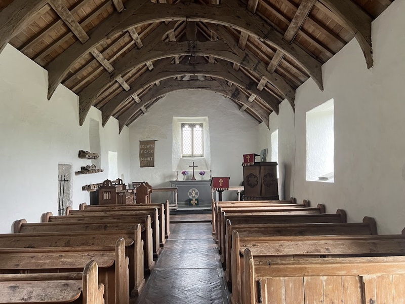 Holy Cross Church inside