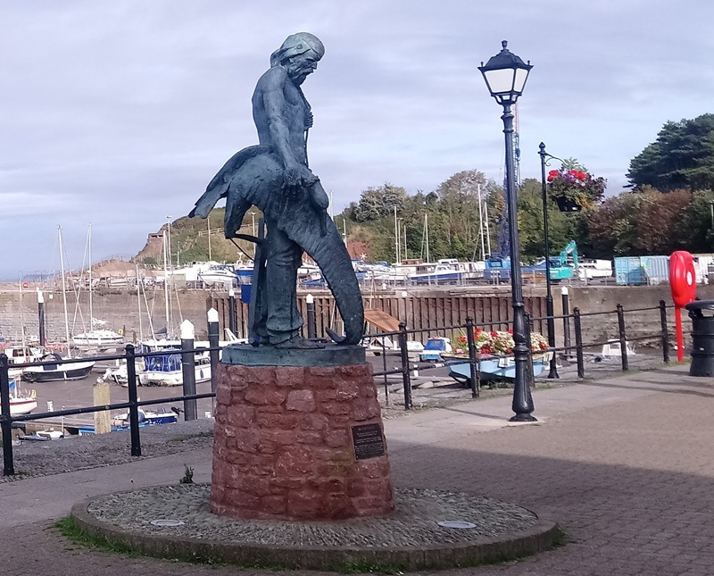 The ancient mariner statue in Watachet